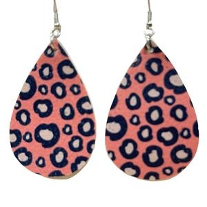 New Boutique Lightweight Pink Navy Blue Cheetah Print Teardrop Dangle Earrings